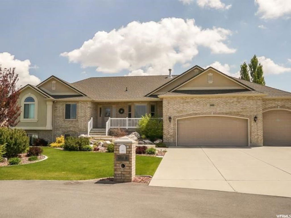 6410 W 4725 S, Hooper, UT 84315