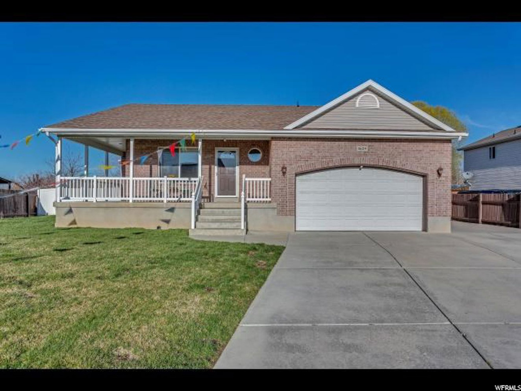 1629 N 2615 W, Clinton, UT 84015