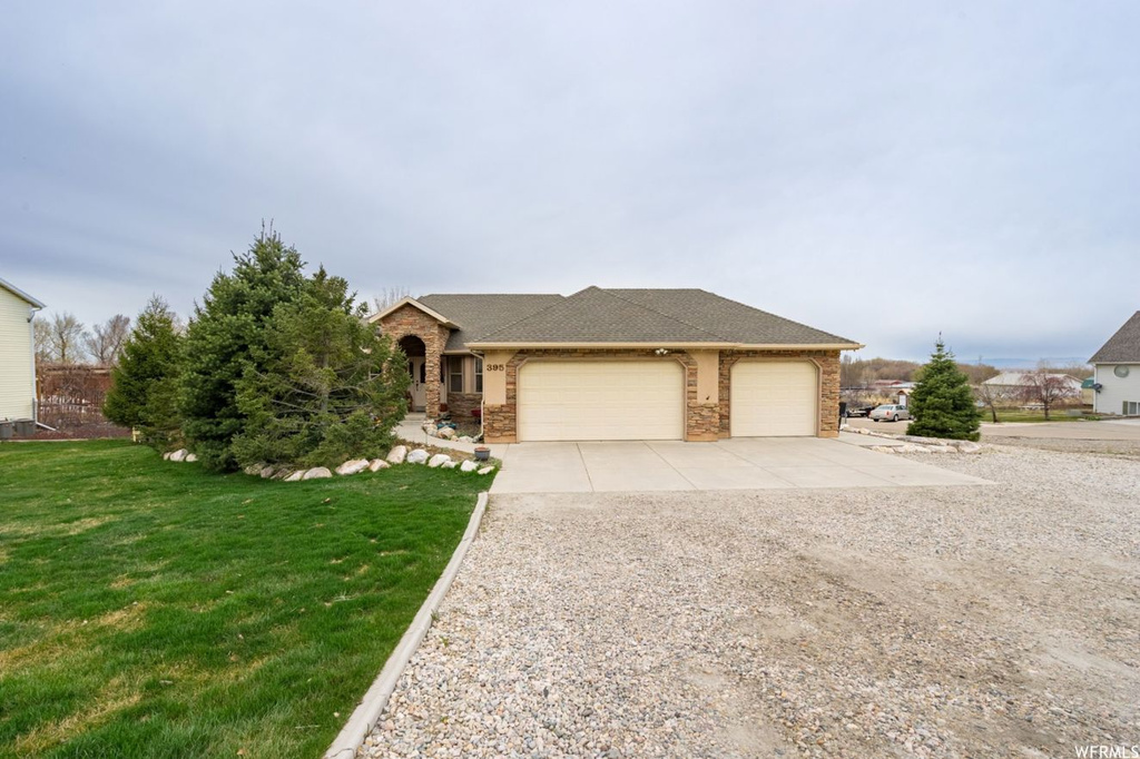 395 N Main St, Willard, UT 84340