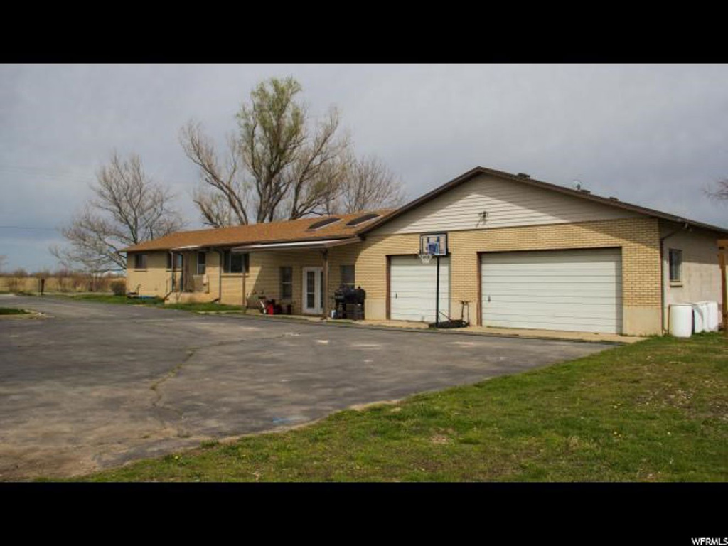 3329 S 2000 W, Syracuse, UT 84075