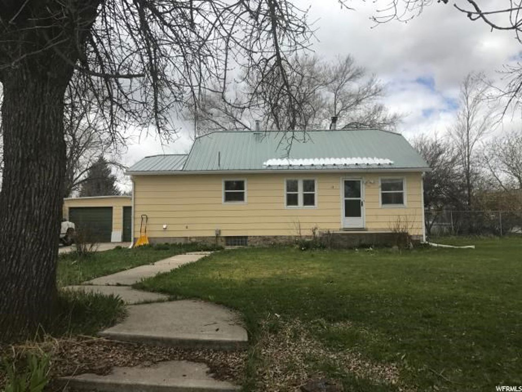 14 S 400 W, Hyrum, UT 84319