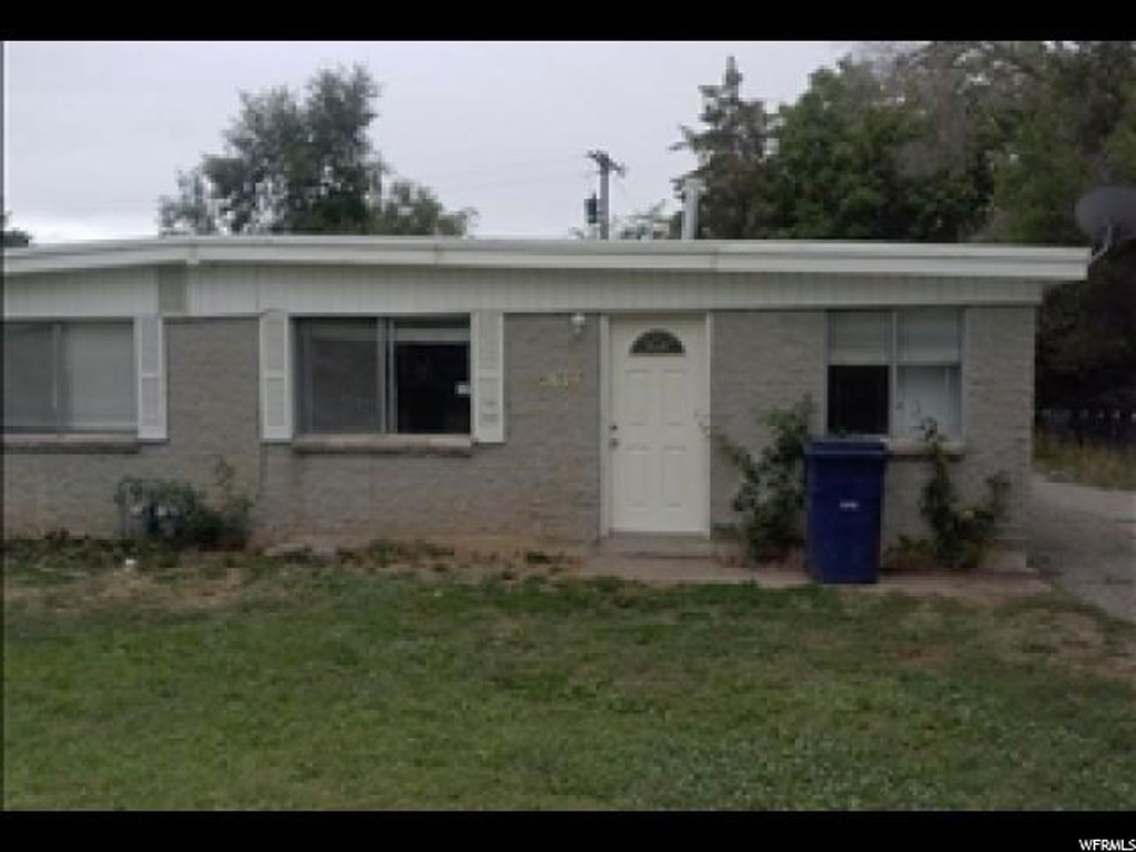 2671 W 5750 S, Roy, UT 84067