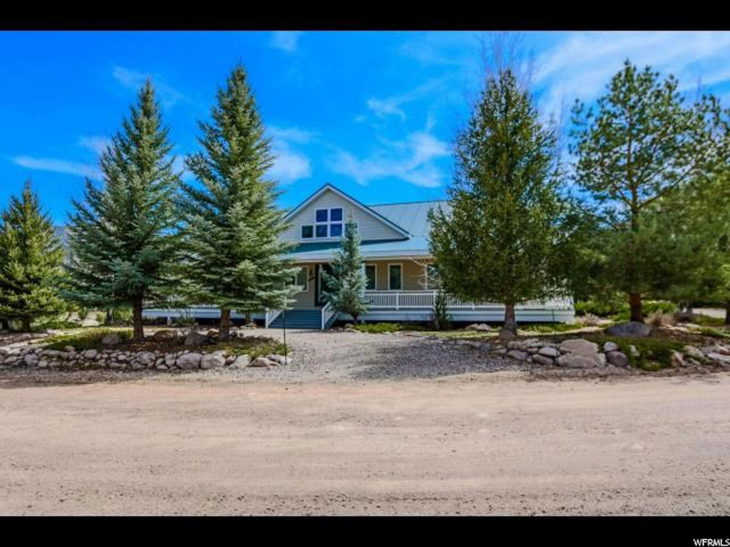 820 E Mountain View Dr, Pine Valley, UT 84781
