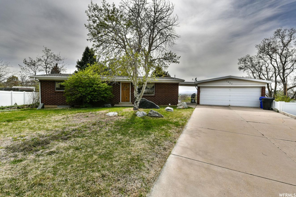 1247 N 850 E, Bountiful, UT 84010