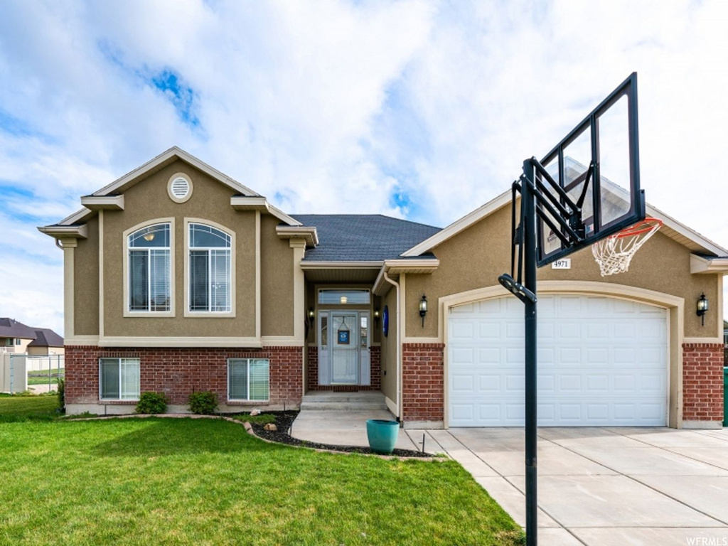 4971 W 4900 S, Hooper, UT 84315