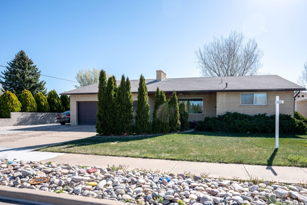 5206 S 2150 W, Roy, UT 84067