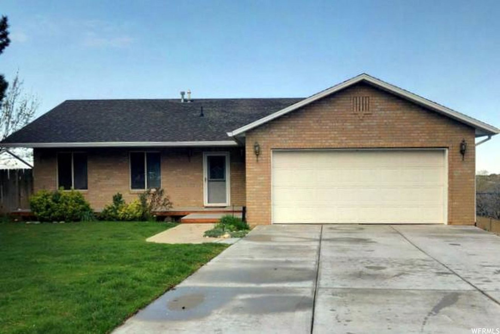 2294 E 3025 N, Layton, UT 84040