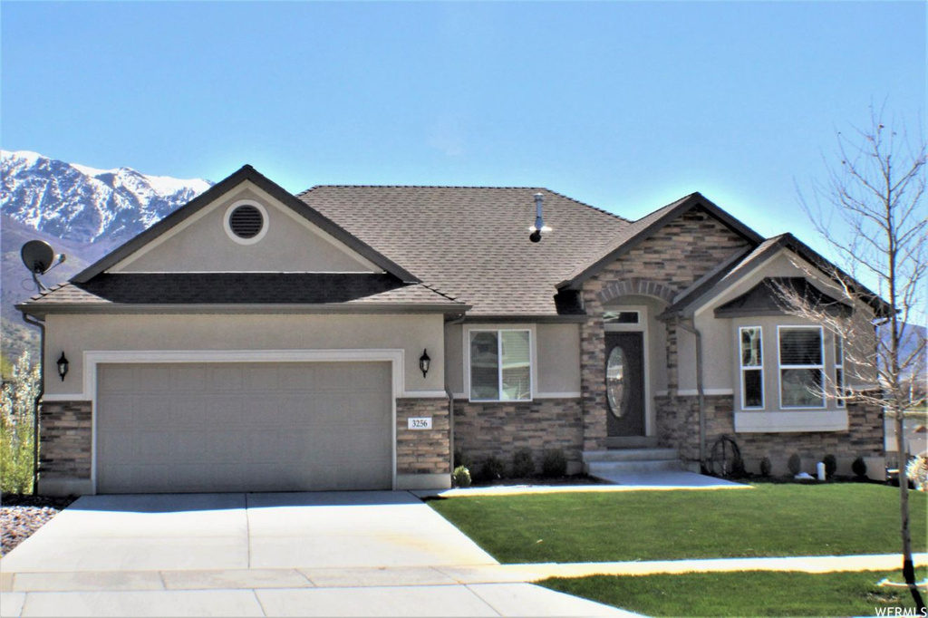 3256 N Redshoulder Dr E, Layton, UT 84040