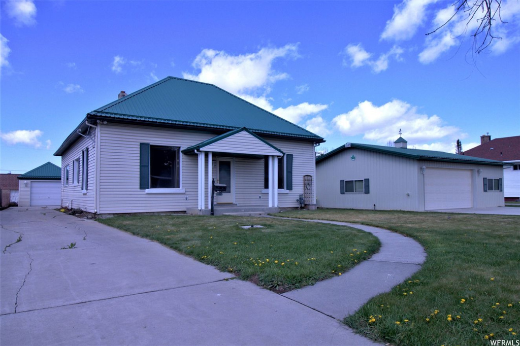 146 S 300 E, Preston, ID 83263