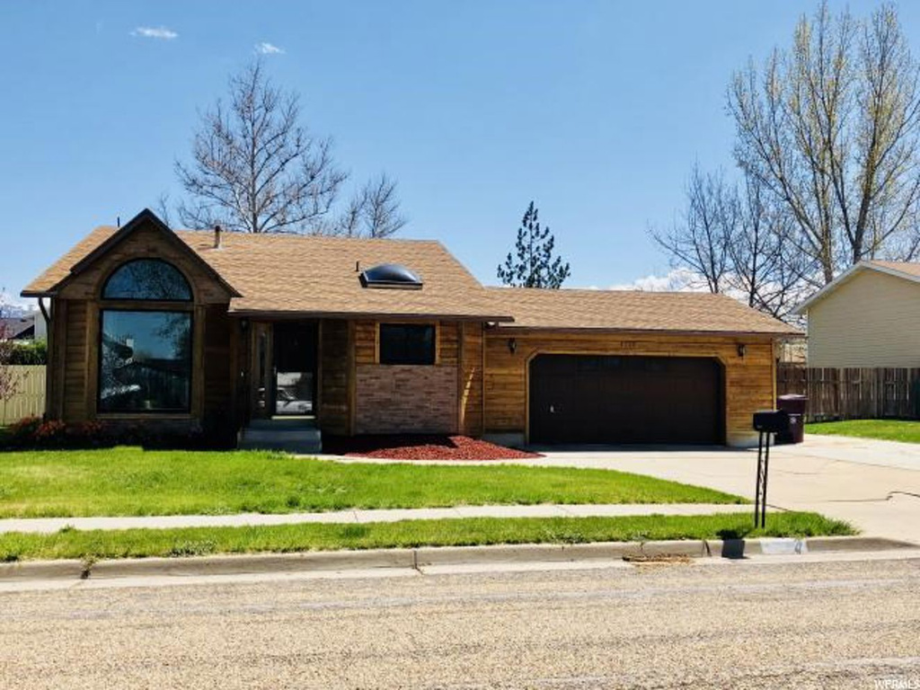 5710 S 4025 W, Roy, UT 84067