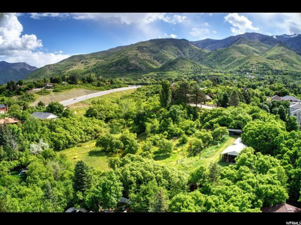 2743 Oak Ln, Layton, UT 84040