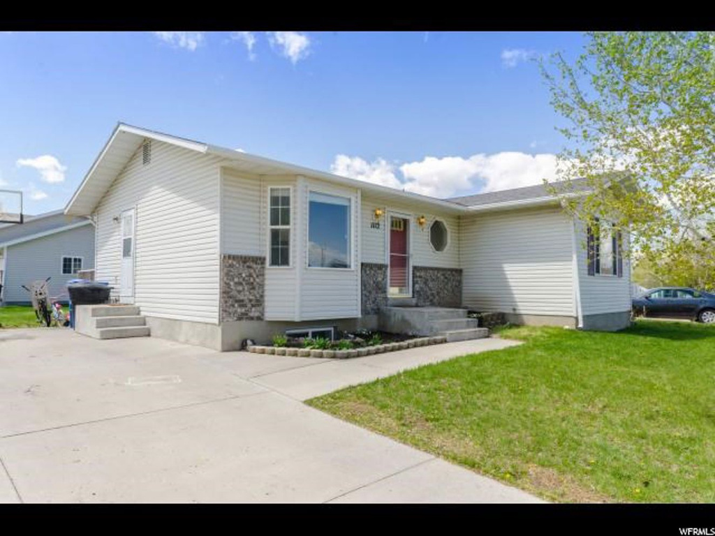 1112 E 30 S, Hyrum, UT 84319