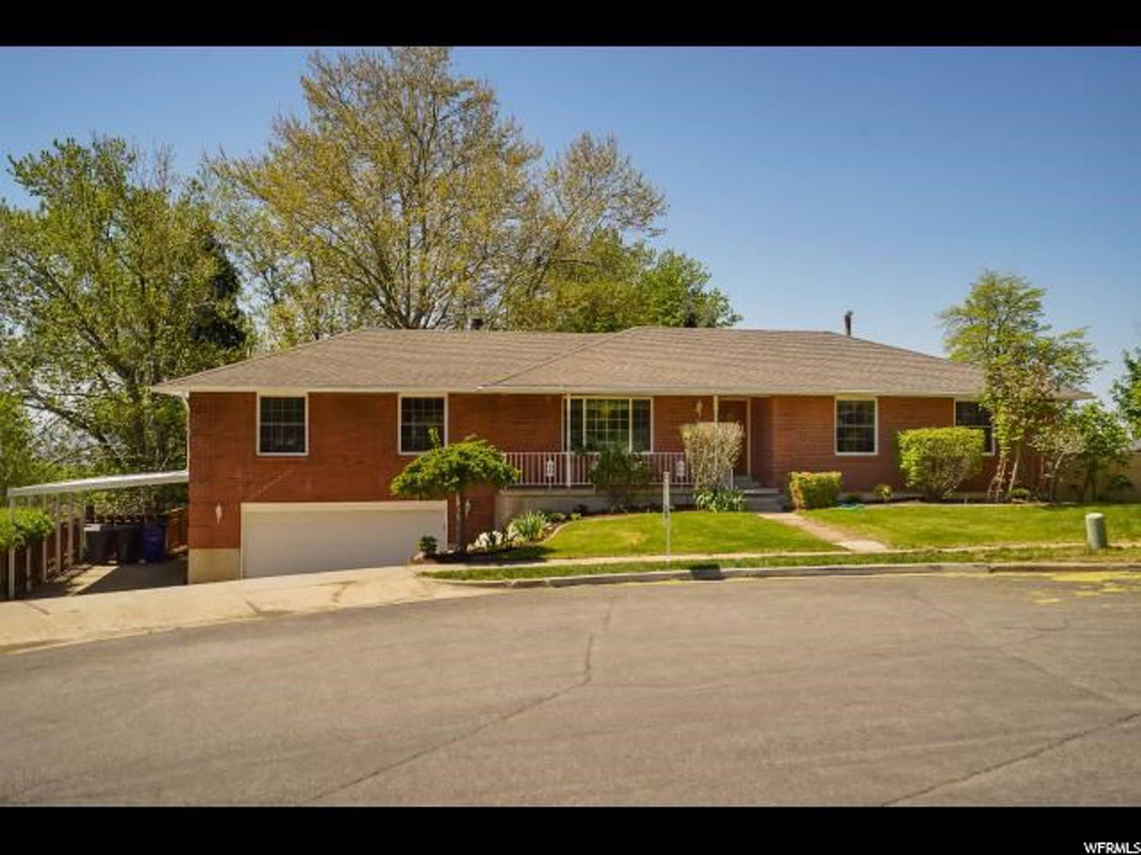 1127 N 300 E, Centerville, UT 84014