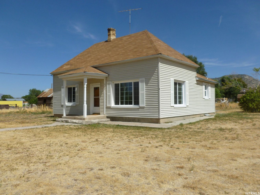 213 E 100 S, Levan, UT 84639