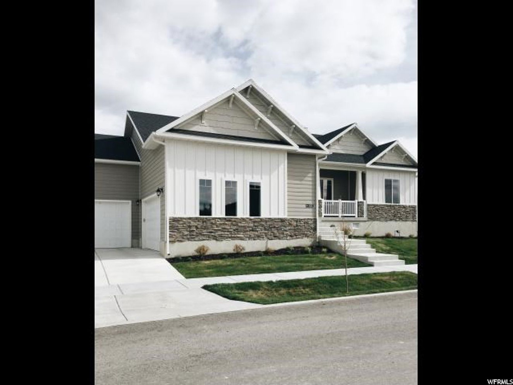 620 W 50 N, Hyrum, UT 84319