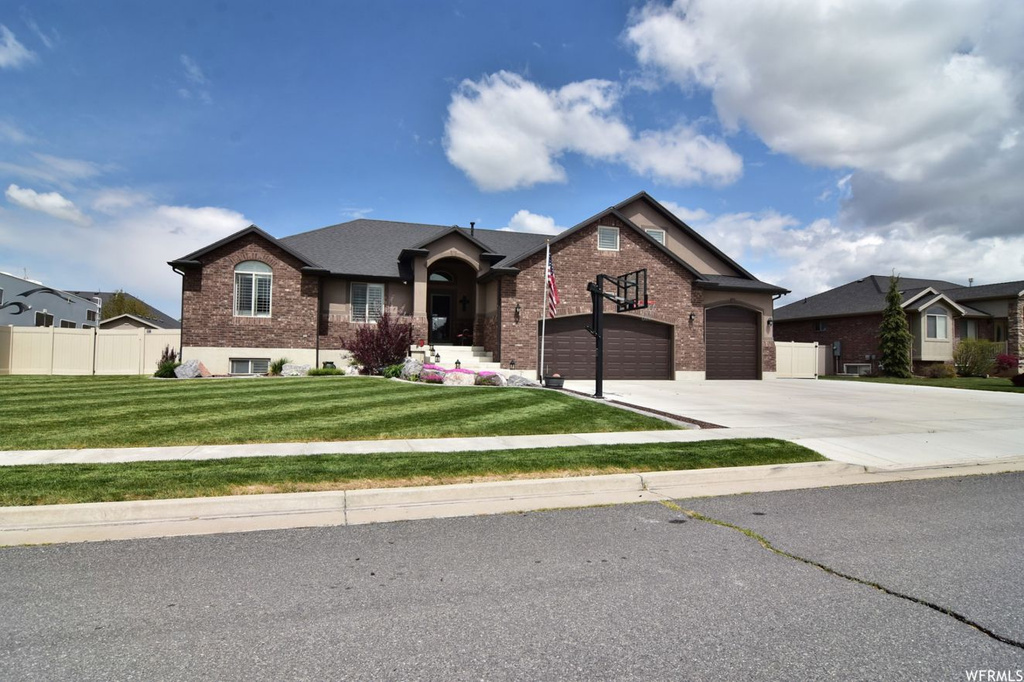 2896 W 960 N, Clinton, UT 84015
