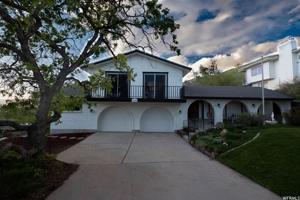 1209 N 950 E, Bountiful, UT 84010