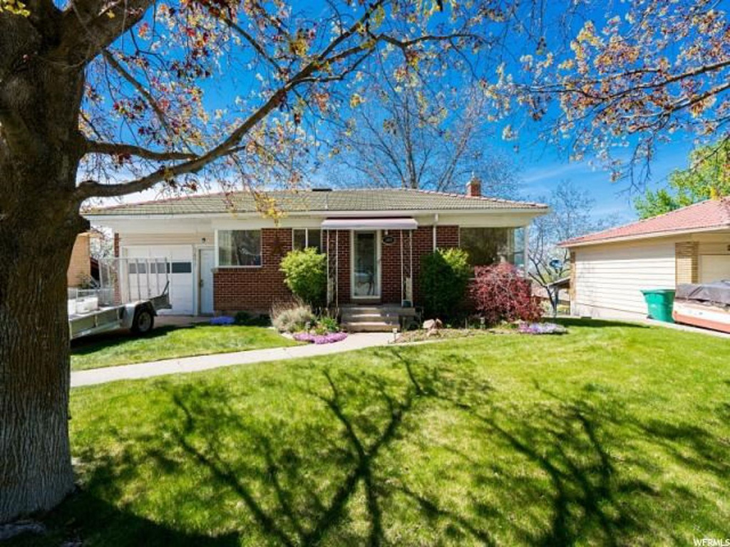 3891 S 2225 W, Roy, UT 84067