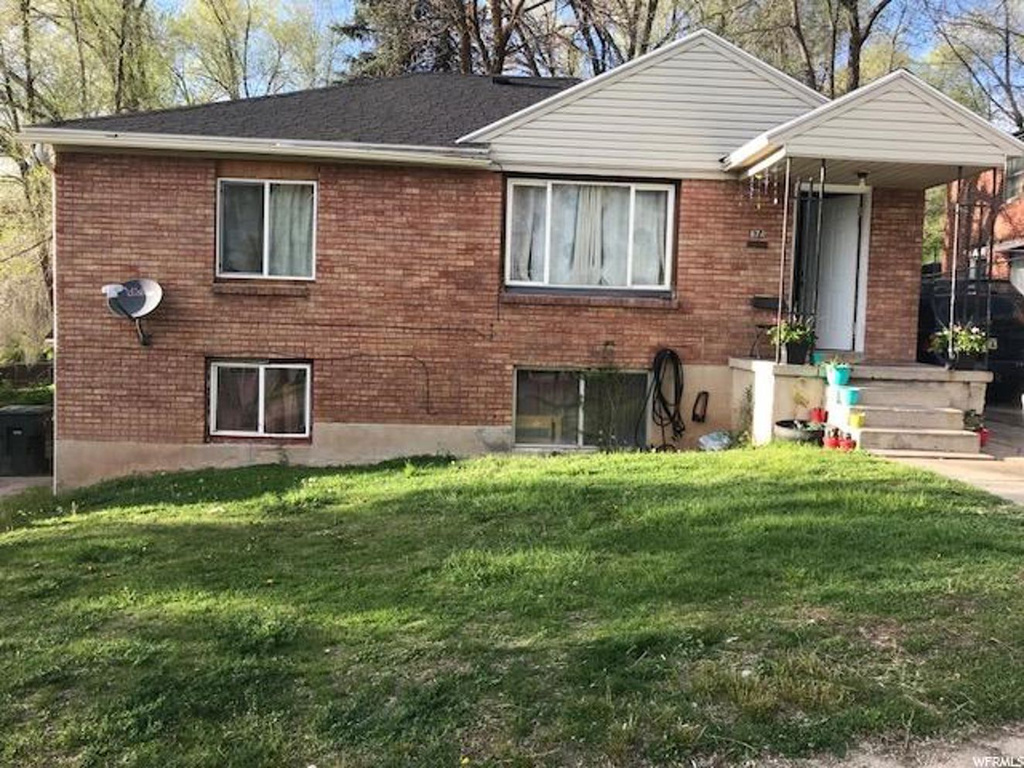 674 E Healy St S, Ogden, UT 84403