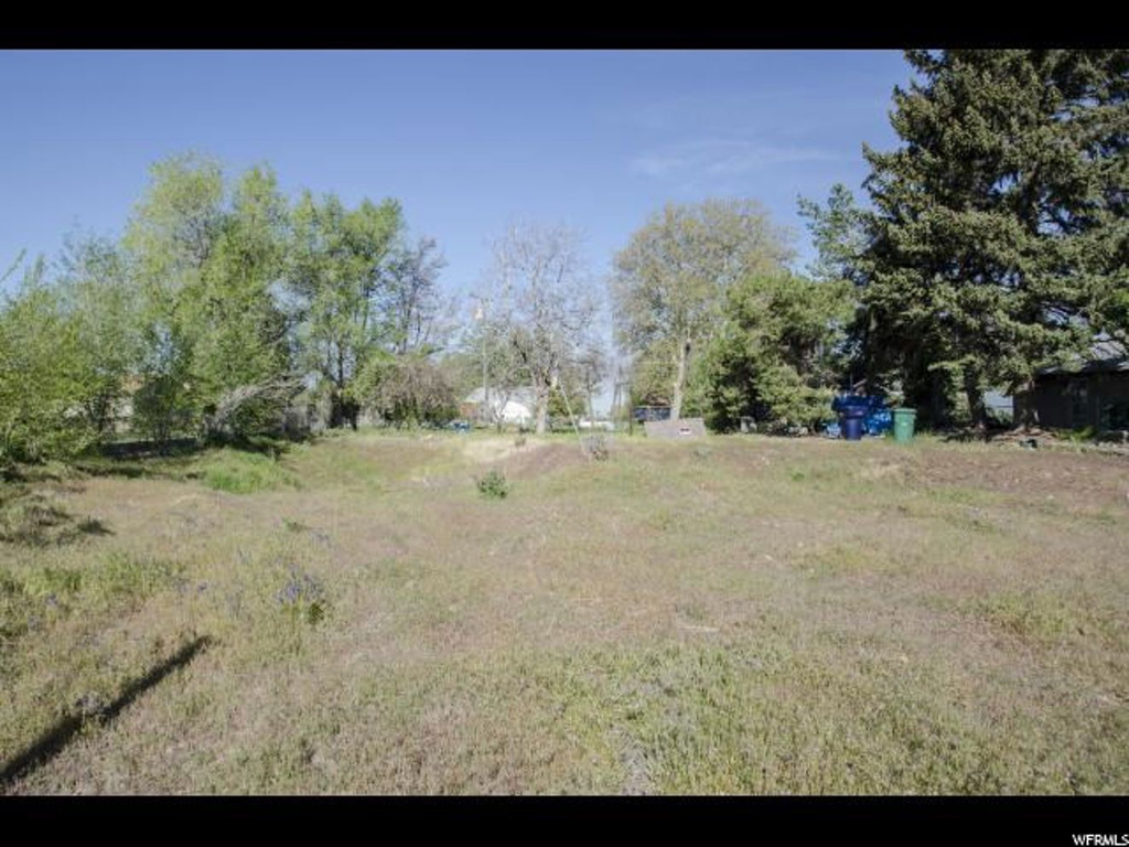 3965 S 2025 W, Roy, UT 84067