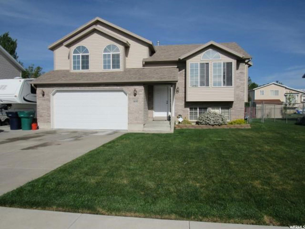 4652 S 4000 W, Roy, UT 84067