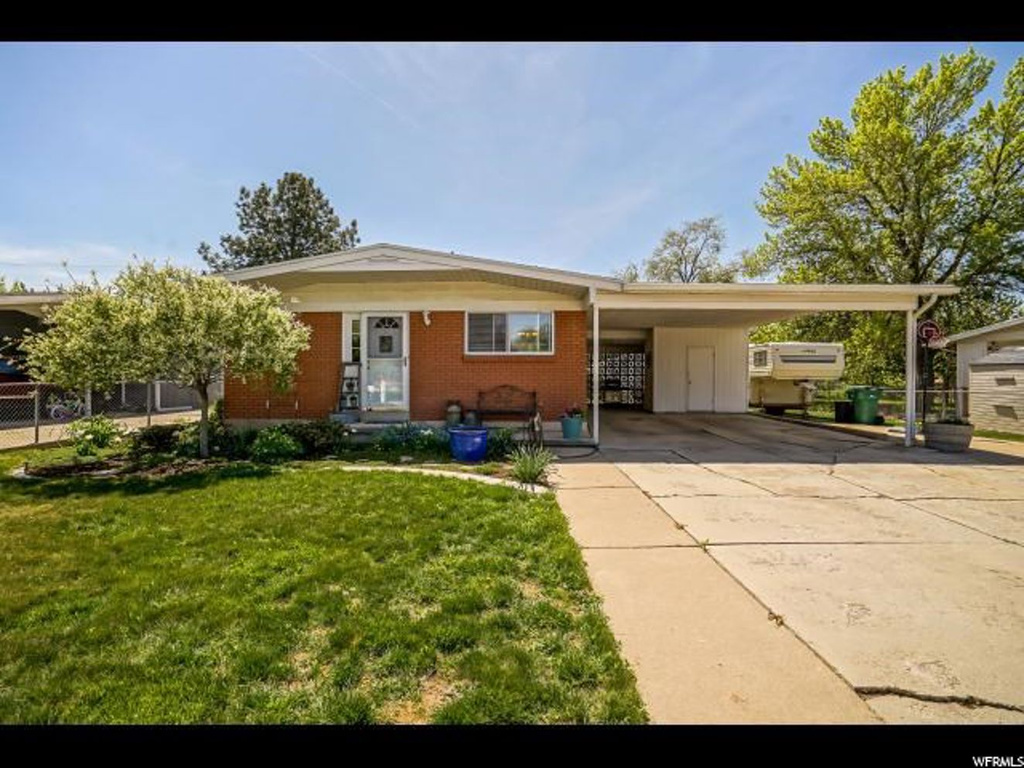 120 E Emerald St N, Layton, UT 84041