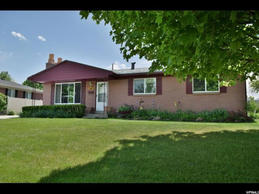 364 E Saunders St, Murray, UT 84107