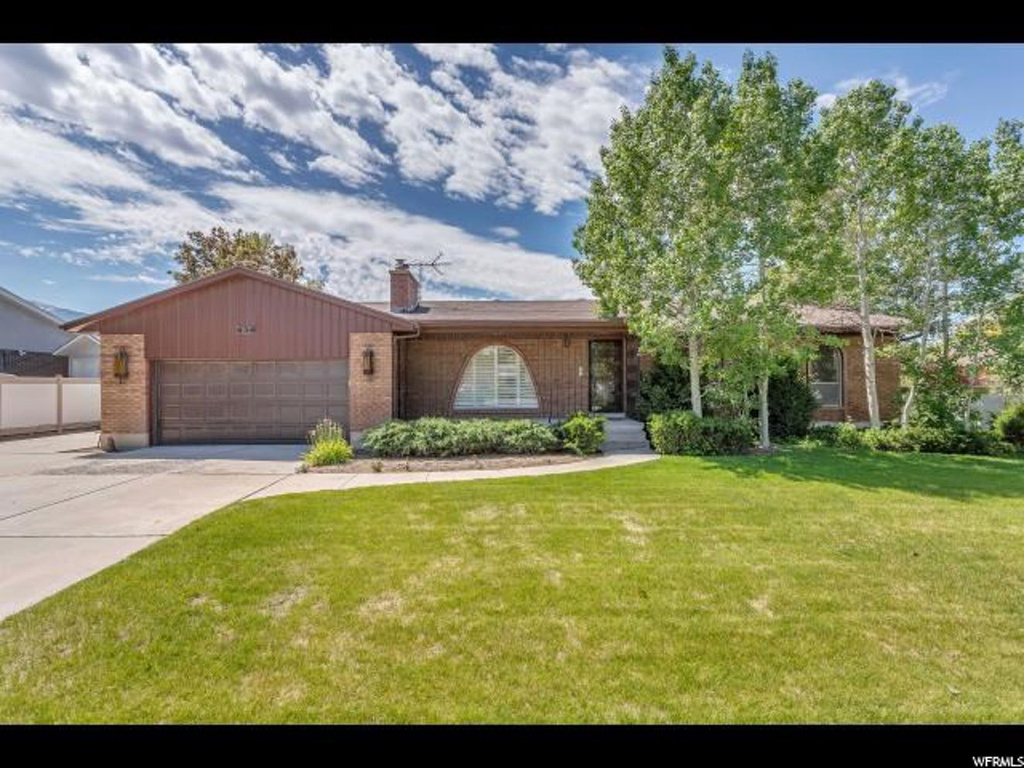 434 E Howard Dr, Sandy, UT 84070