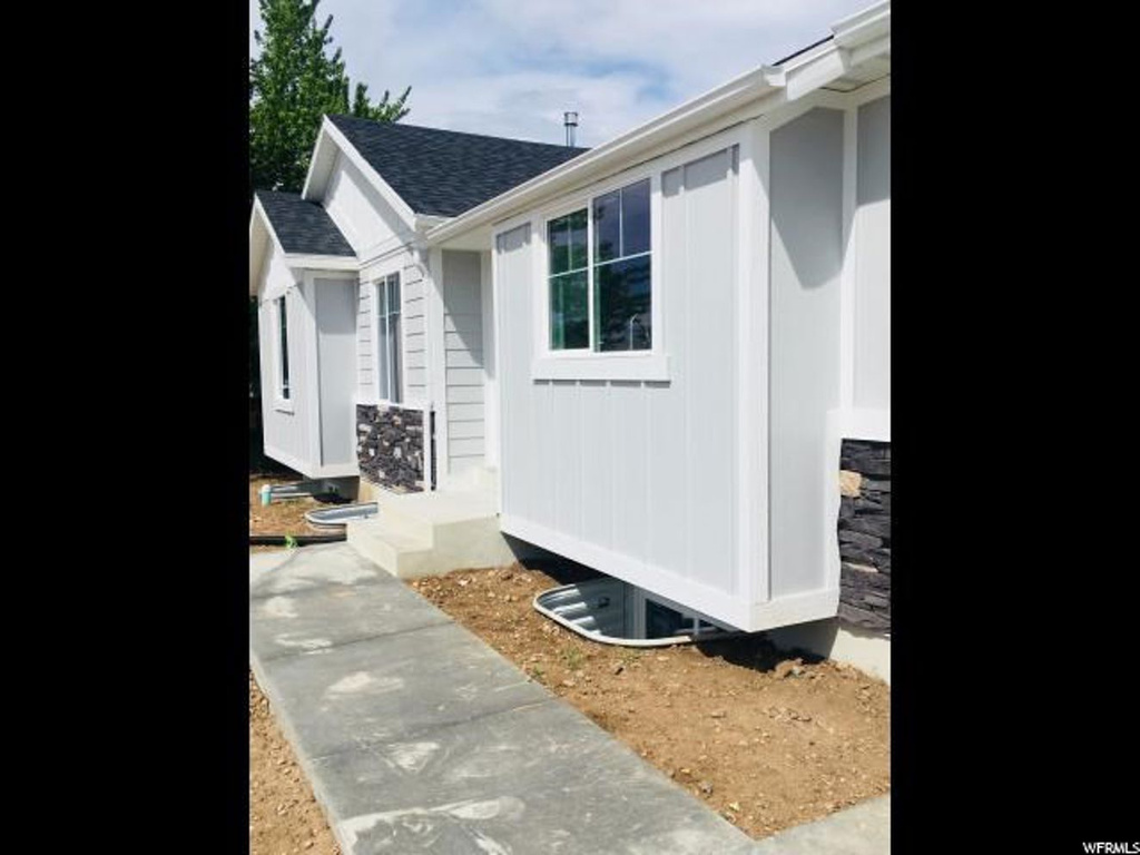 4386 S 2000 W, Roy, UT 84067