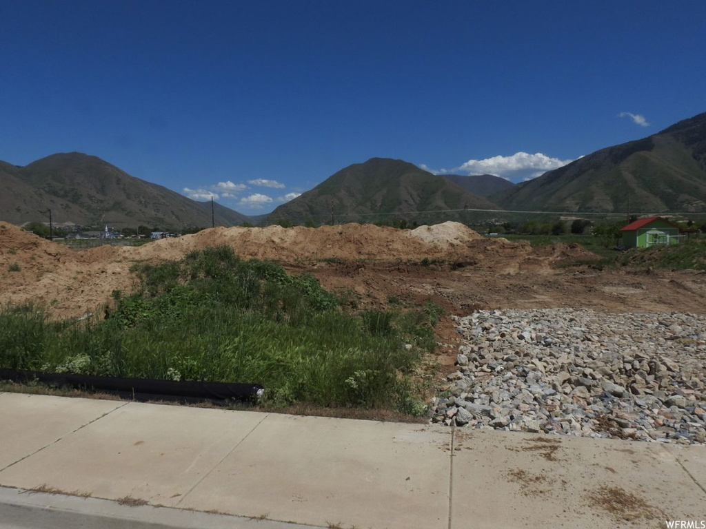 478 N 1040 W, Mapleton, UT 84664