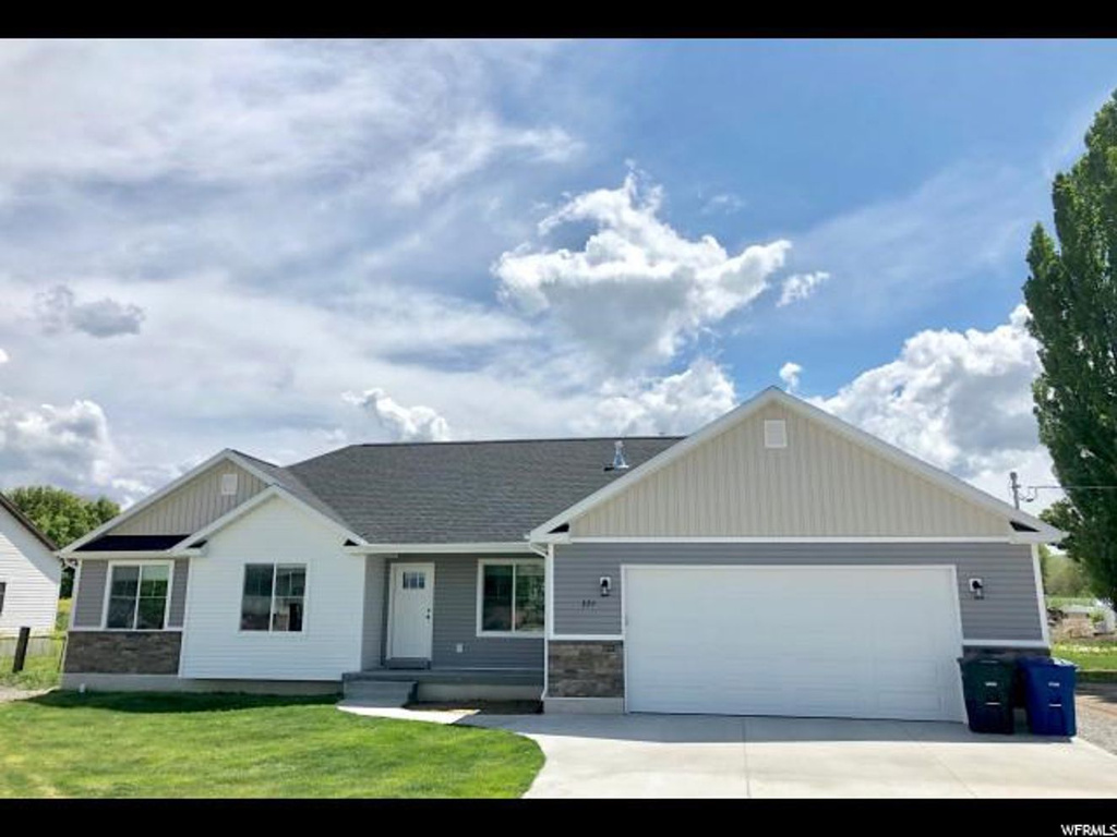 371 W 100 S, Hyrum, UT 84319