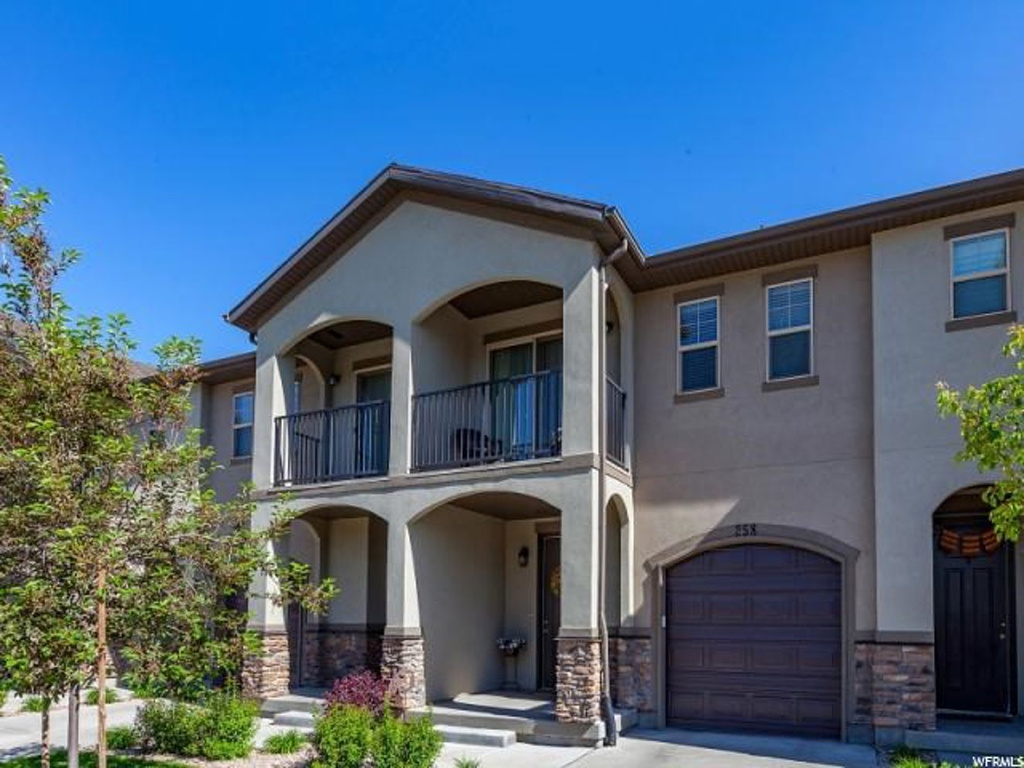 258 W 710 N, Centerville, UT 84014
