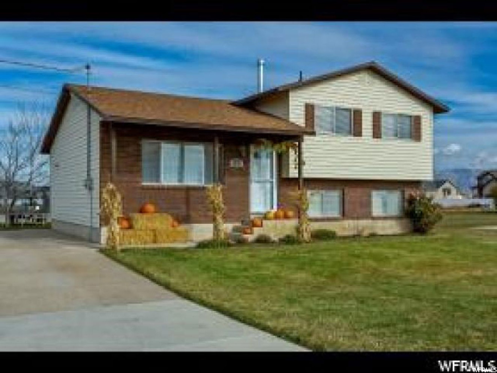 4468 W 5500 S, Hooper, UT 84315