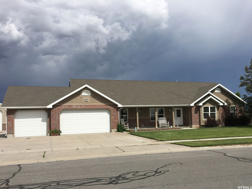 2012 S Cameron Dr, West Haven, UT 84401