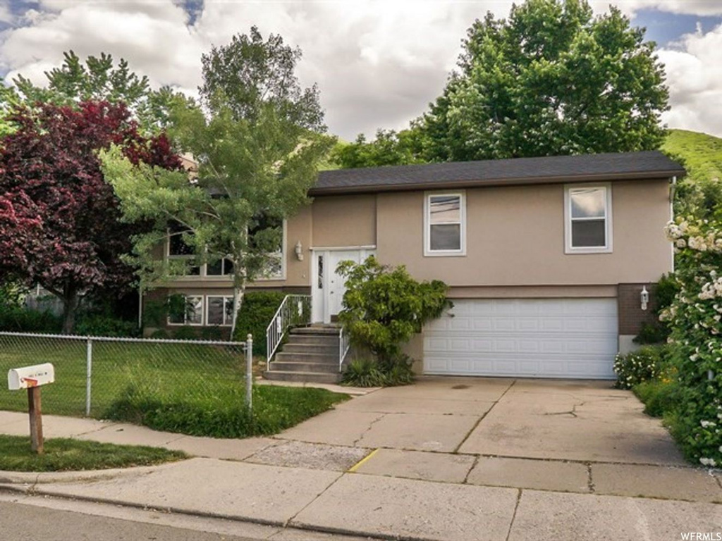 1172 N Main St, Centerville, UT 84014