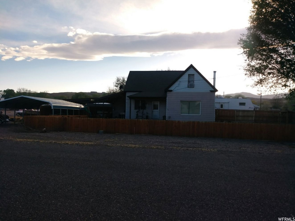 104 S 100 E, Redmond, UT 84652