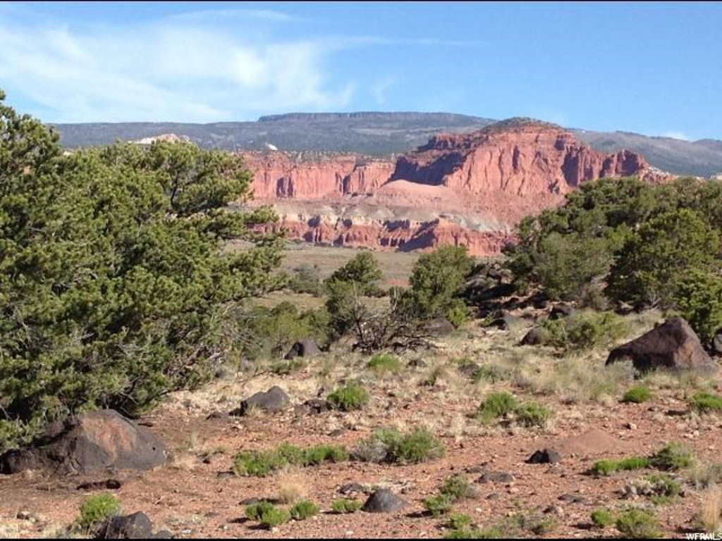 700 E Highway 24 St N, Torrey, UT 84775