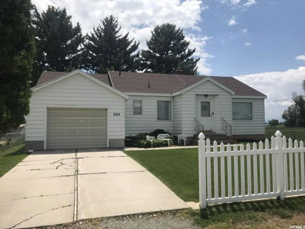 964 E 800 N, Preston, ID 83263