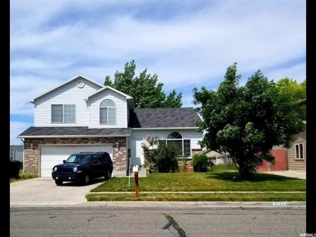 1631 N 2225 W, Clinton, UT 84015