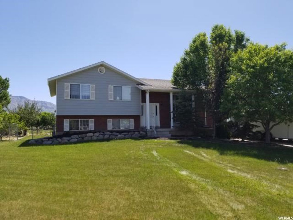 3192 N 2575 W, Farr West, UT 84404