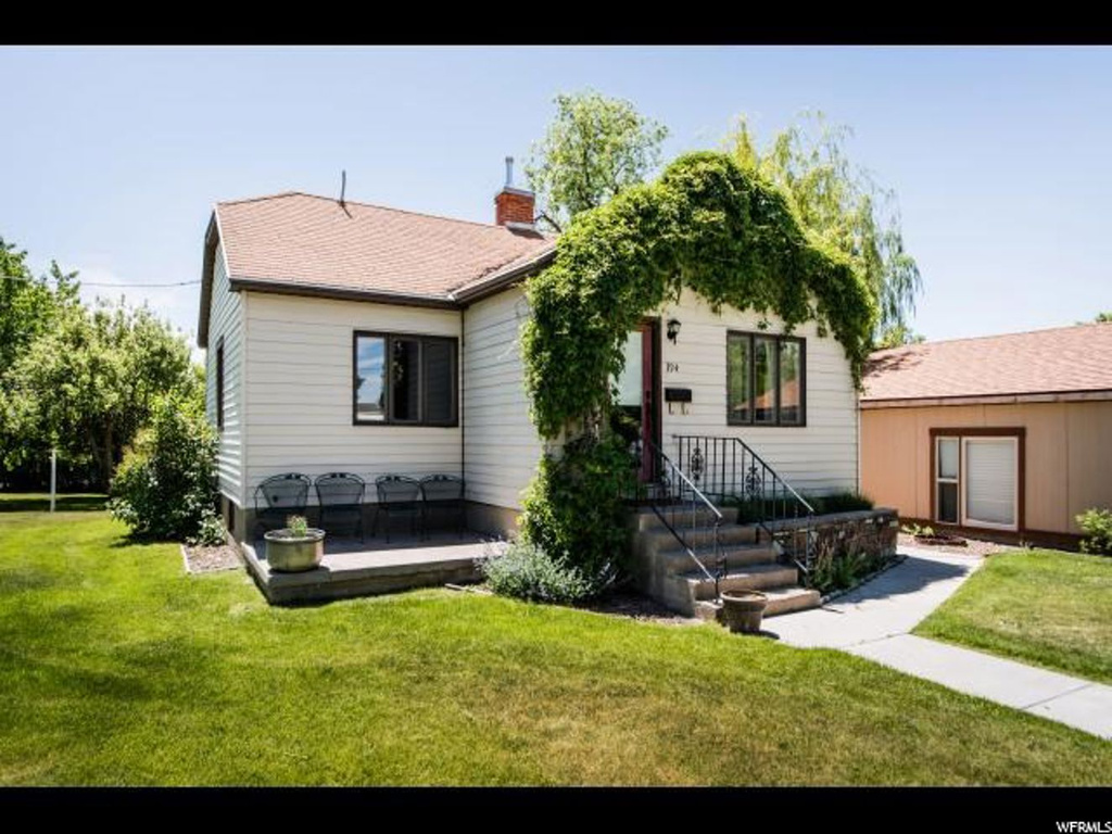 194 E 300 N, Smithfield, UT 84335