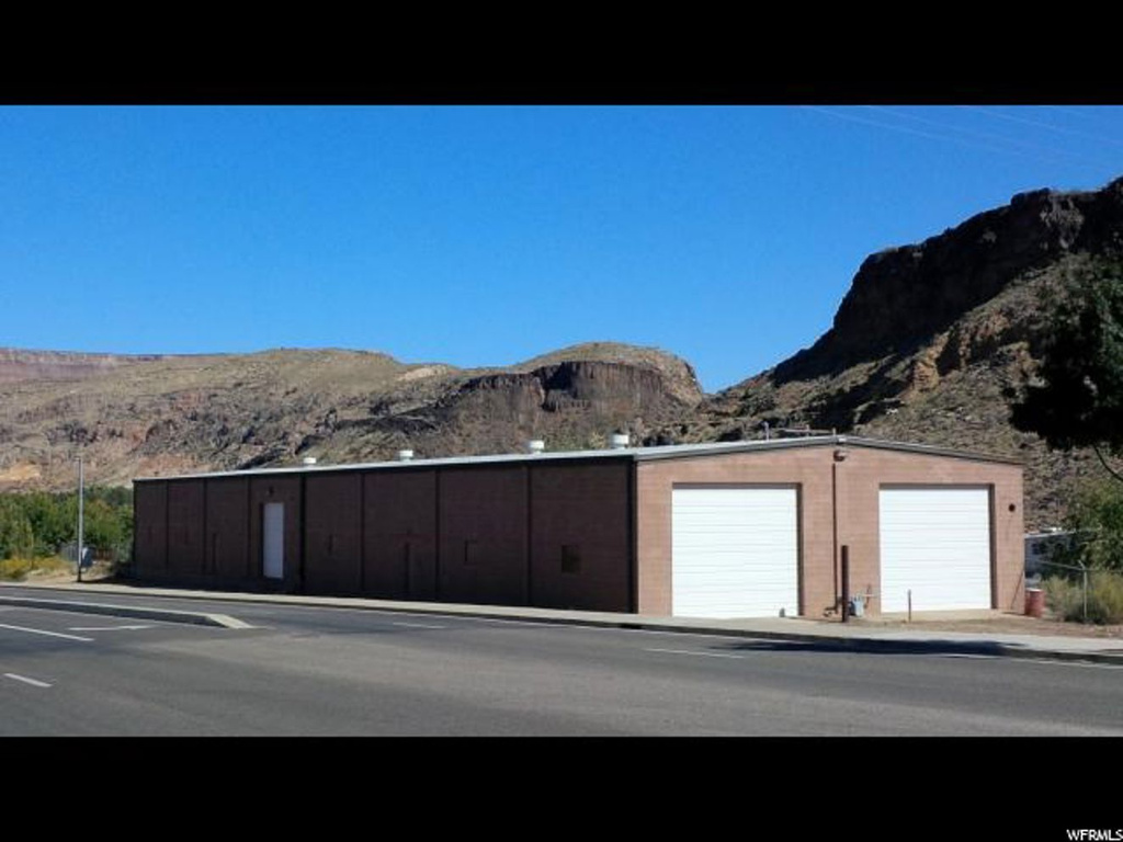 700 N State St, Hurricane, UT 84737