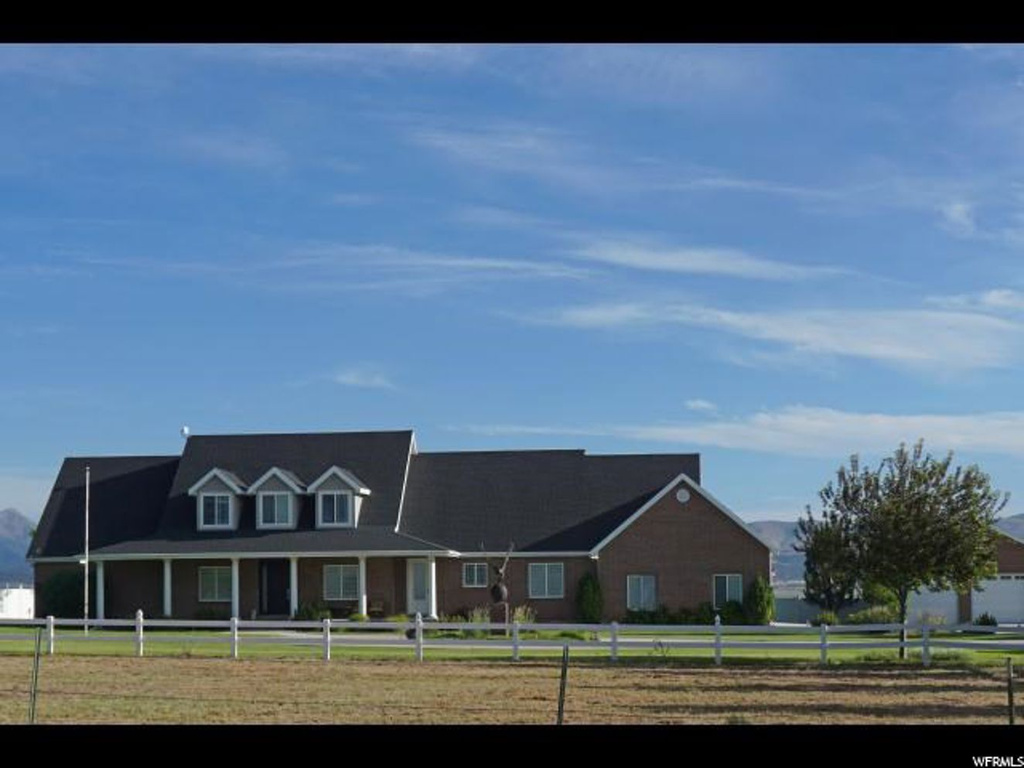 1035 E 19000 N, Moroni, UT 84646