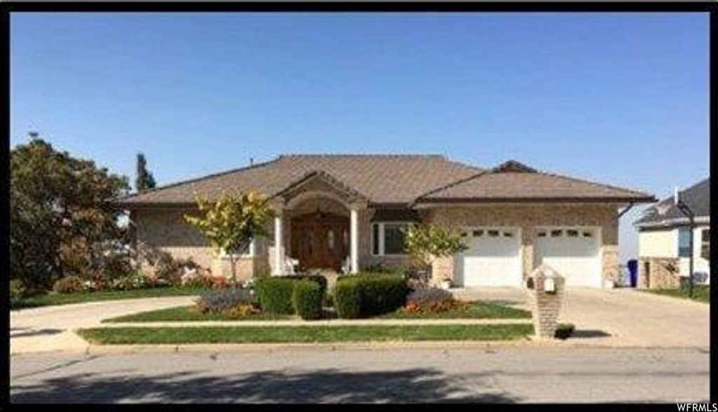 344 Templeview Dr, Bountiful, UT 84010