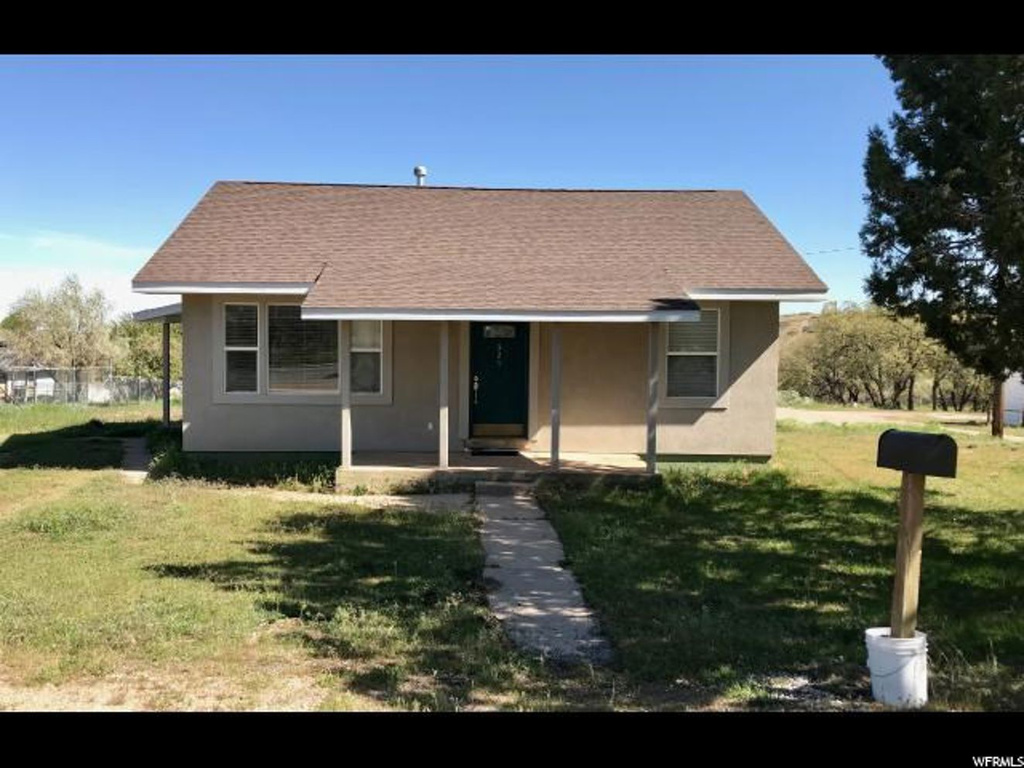 325 E Canyon Rd, Fillmore, UT 84631