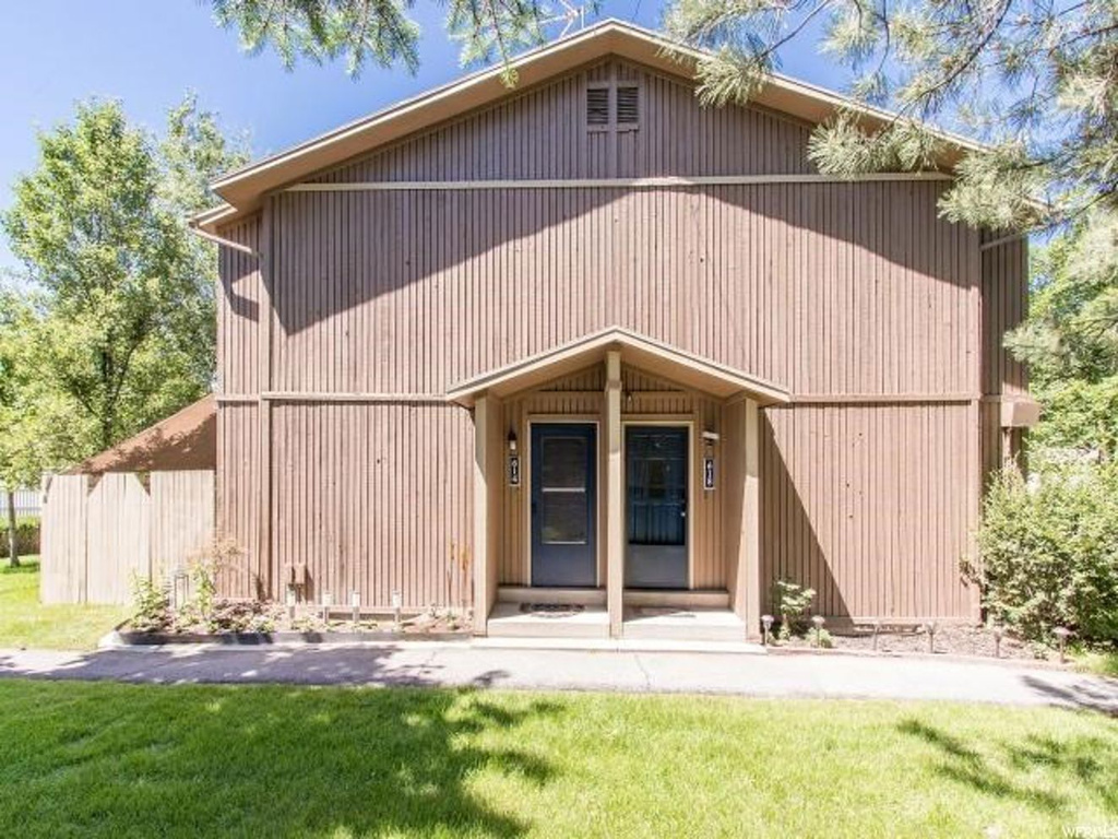 614 E Cobblestone Ln, Midvale, UT 84047