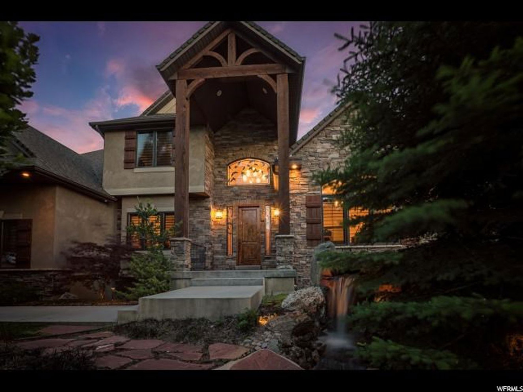 3090 E Kay Ct, Layton, UT 84040
