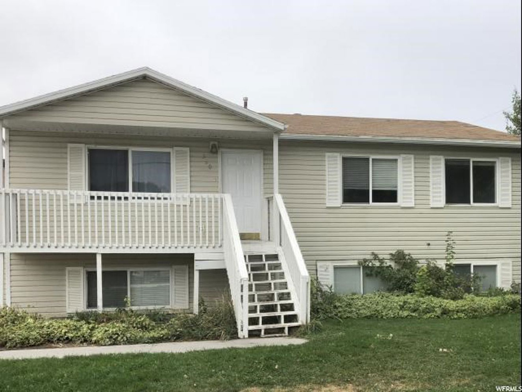 320 E 200 S, Huntington, UT 84528