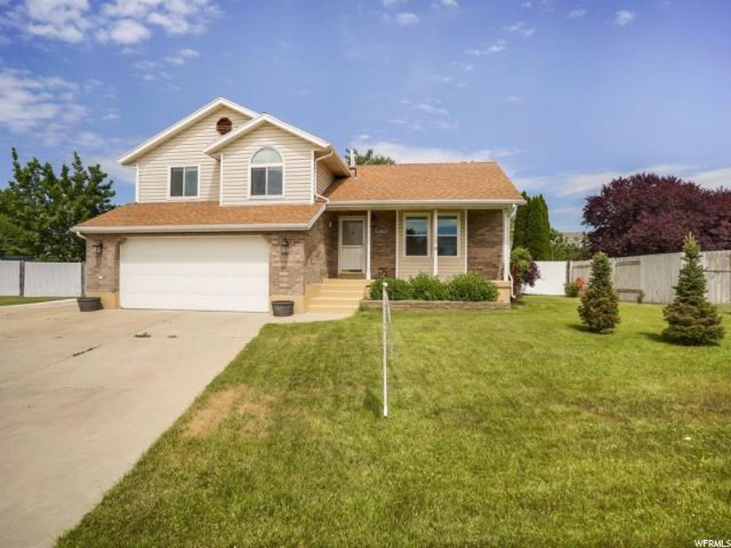 4266 S 2900 W, Roy, UT 84067