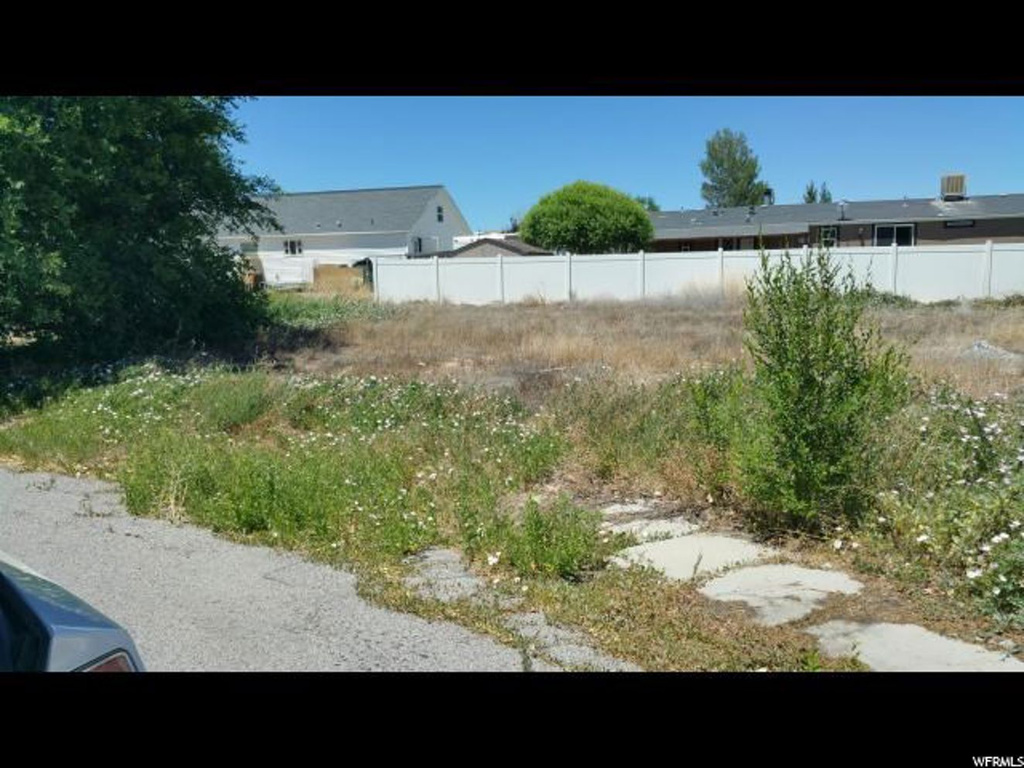 709 E Pine St #40, Wellington, UT 84542